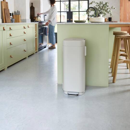 Joseph Joseph Porta 40L Easy Empty Pedal Bin